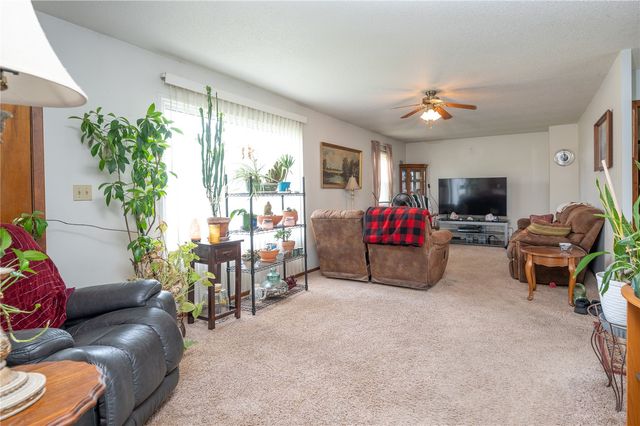 125 Florida Avenue SW, Cedar Rapids, IA 52404