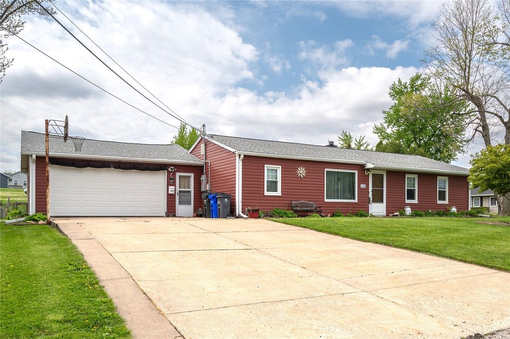 125 Florida Avenue SW, Cedar Rapids, IA 52404