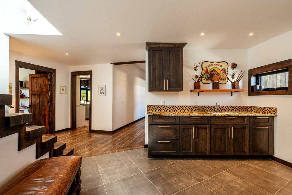 838 Hwy 335, Big Horn, WY 82833 photo 37