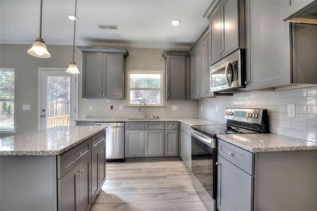 256 Summit Height Drive, Cartersville, GA 30121