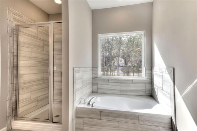 256 Summit Height Drive, Cartersville, GA 30121