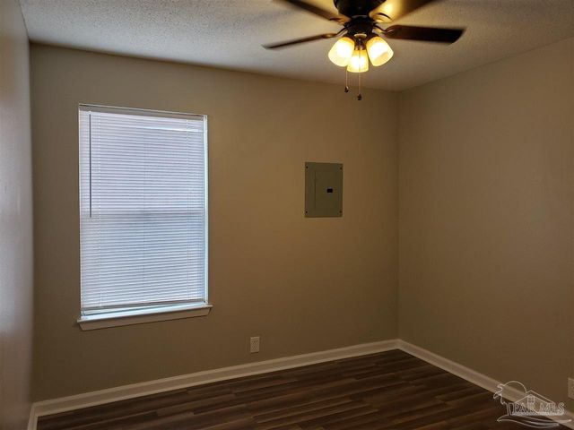 345 S I St B, Pensacola, FL 32501