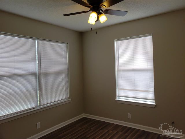 345 S I St B, Pensacola, FL 32501