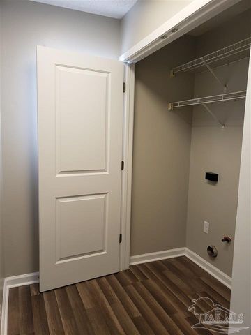 345 S I St B, Pensacola, FL 32501