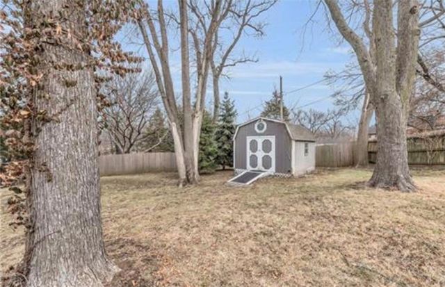 217 NW 43rd Street, Kansas City, MO 64116