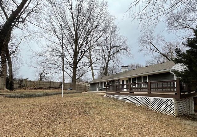 217 NW 43rd Street, Kansas City, MO 64116