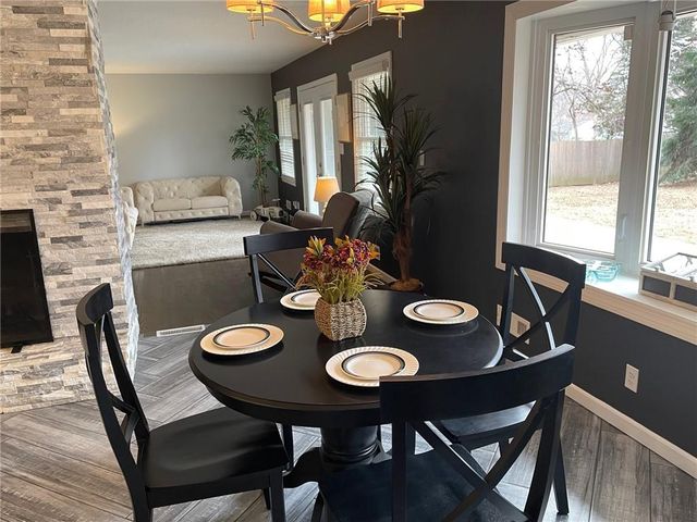 217 NW 43rd Street, Kansas City, MO 64116