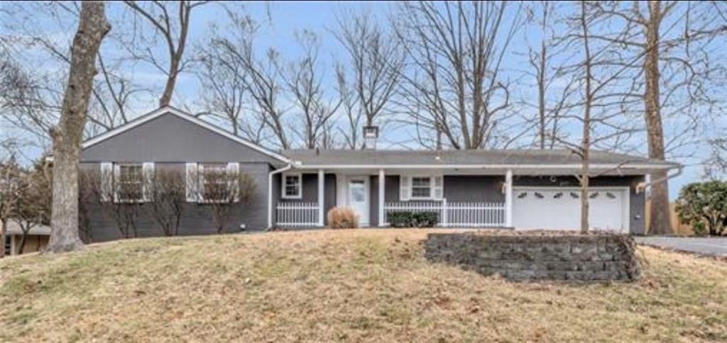 217 NW 43rd Street, Kansas City, MO 64116