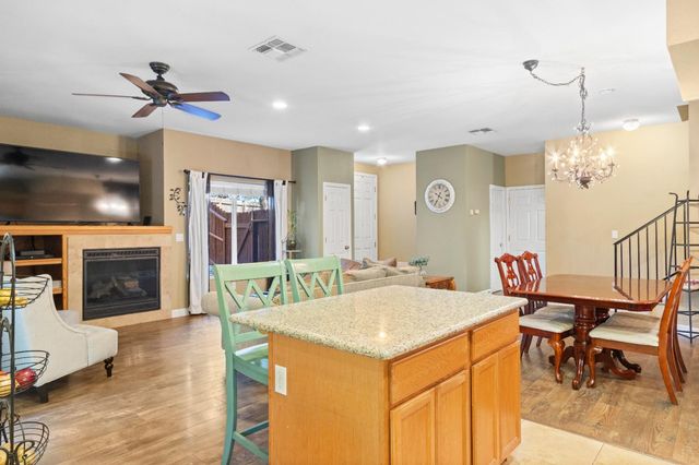 3054 Courtside Dr, Diamond Springs, CA 95619