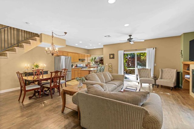 3054 Courtside Dr, Diamond Springs, CA 95619