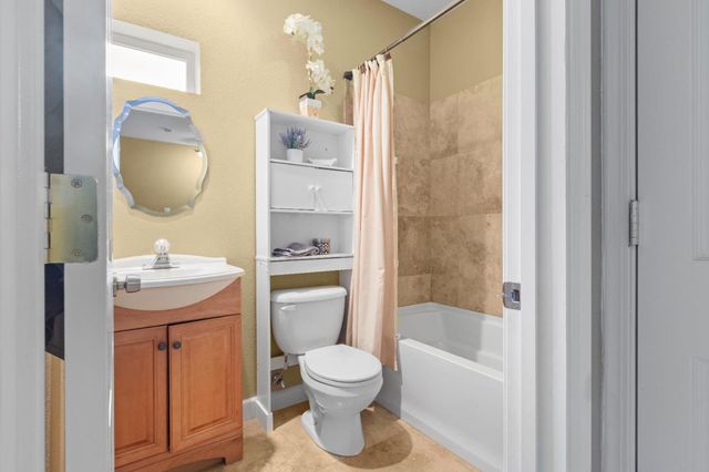 3054 Courtside Dr, Diamond Springs, CA 95619