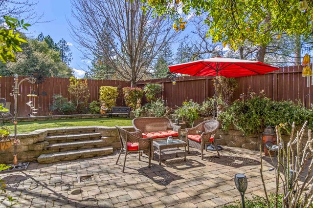 3054 Courtside Dr, Diamond Springs, CA 95619