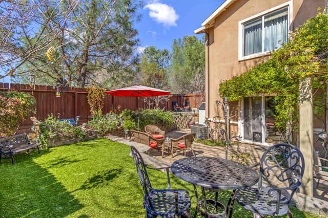 3054 Courtside Dr, Diamond Springs, CA 95619