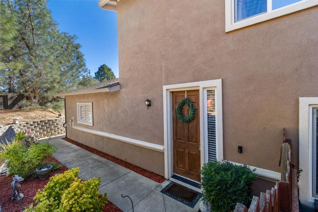 3054 Courtside Dr, Diamond Springs, CA 95619