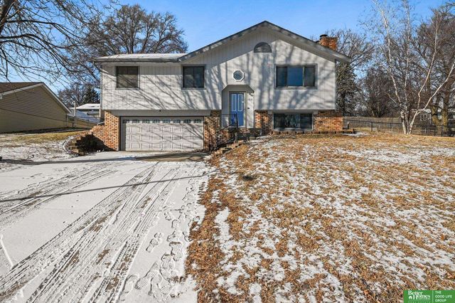 7016 N 51 Street, Omaha, NE 68152