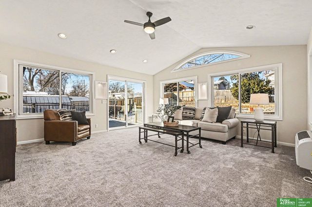 7016 N 51 Street, Omaha, NE 68152