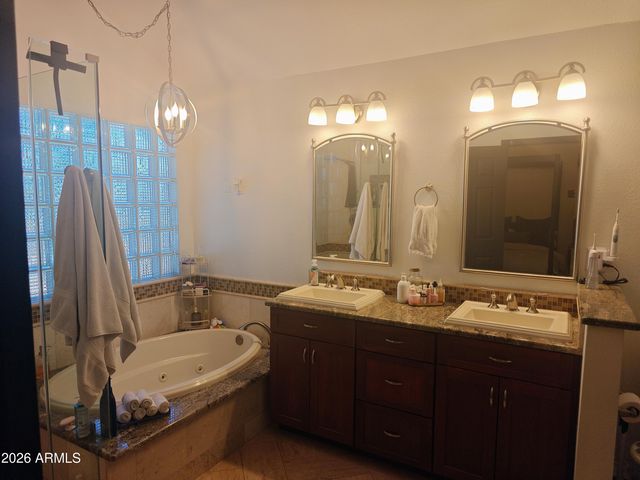 16025 S 12TH Place, Phoenix, AZ 85048