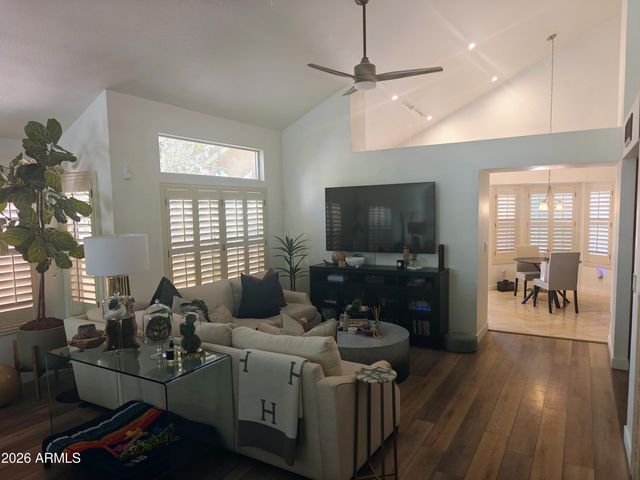 16025 S 12TH Place, Phoenix, AZ 85048