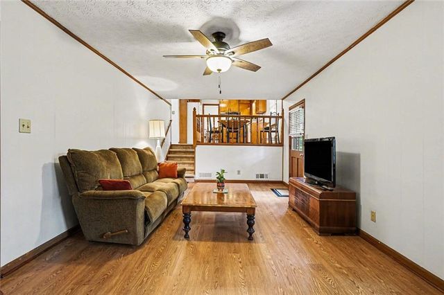 1252 SW Sheppard Drive SW, Lilburn, GA 30047
