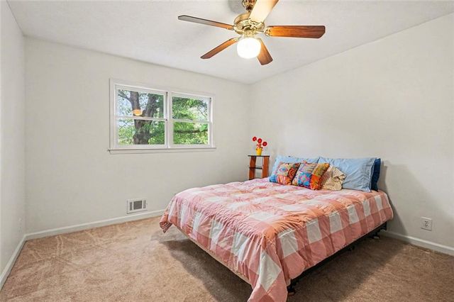1252 SW Sheppard Drive SW, Lilburn, GA 30047