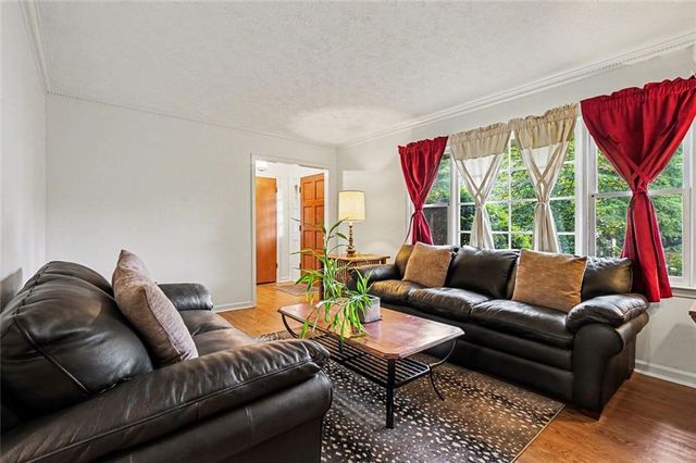1252 SW Sheppard Drive SW, Lilburn, GA 30047