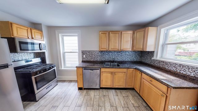 30 Henry Street, New Haven, CT 06511