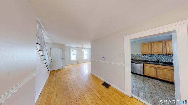 30 Henry Street, New Haven, CT 06511