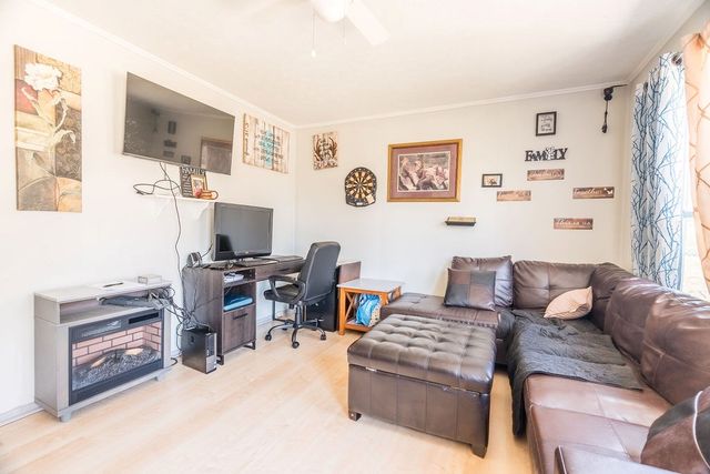 621 Evergreen Park Dr, Hopkinsville, KY 42240