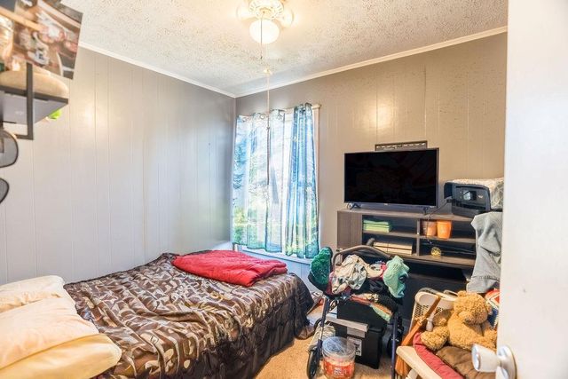 621 Evergreen Park Dr, Hopkinsville, KY 42240