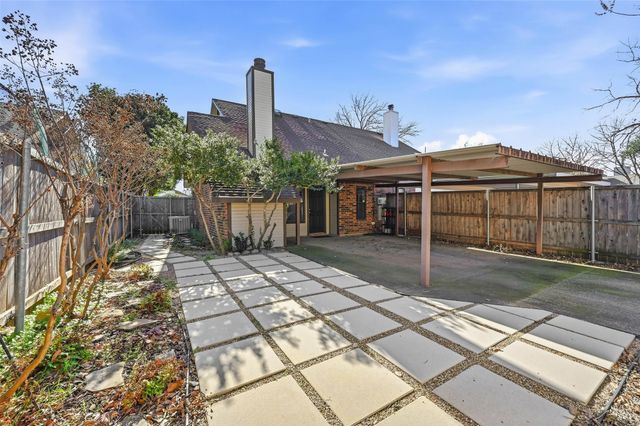 730 Bordeaux Drive, Euless, TX 76039