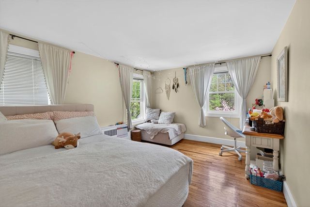 229 Parkerville Rd, Southborough, MA 01772