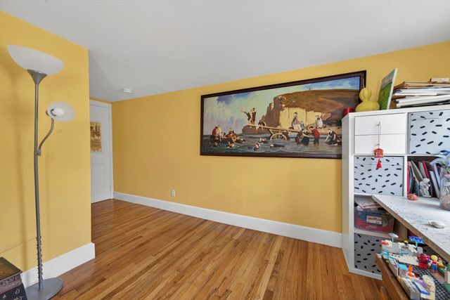 229 Parkerville Rd, Southborough, MA 01772