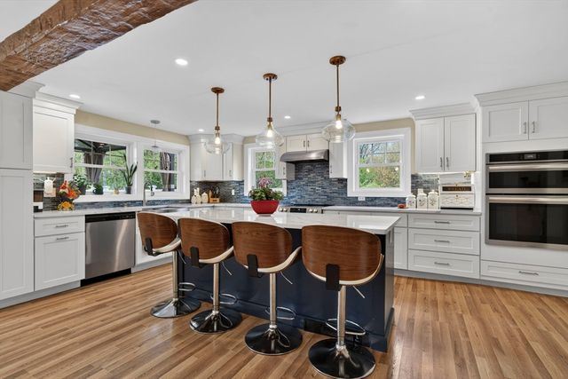 229 Parkerville Rd, Southborough, MA 01772