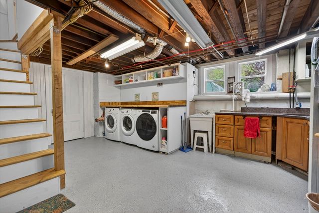 229 Parkerville Rd, Southborough, MA 01772
