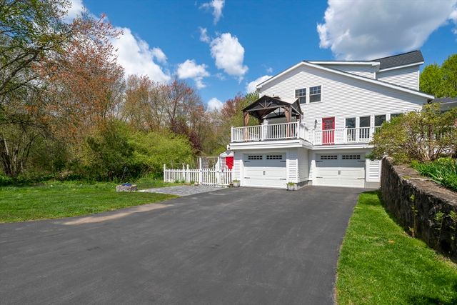 229 Parkerville Rd, Southborough, MA 01772