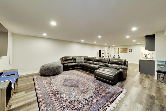 7884 Fredricksburg COURT, Bristol, WI 53104