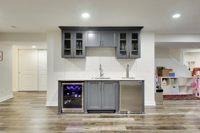 7884 Fredricksburg COURT, Bristol, WI 53104