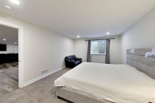 7884 Fredricksburg COURT, Bristol, WI 53104