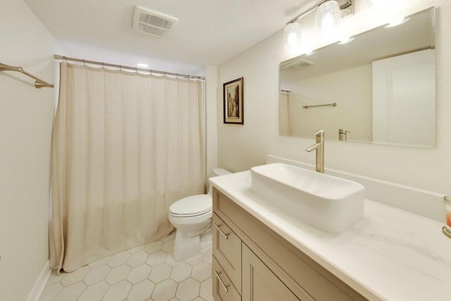 7884 Fredricksburg COURT, Bristol, WI 53104