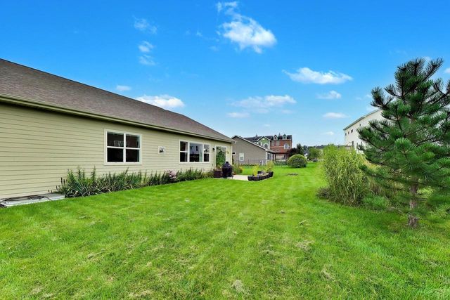7884 Fredricksburg COURT, Bristol, WI 53104