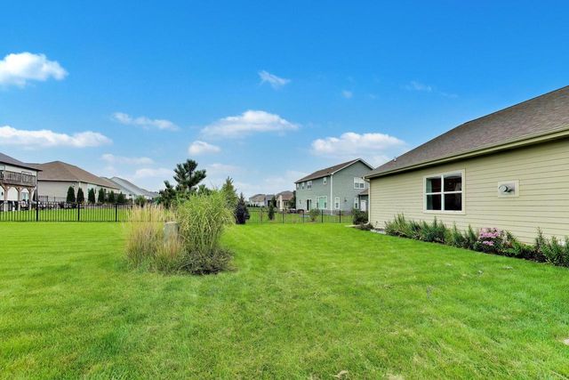 7884 Fredricksburg COURT, Bristol, WI 53104