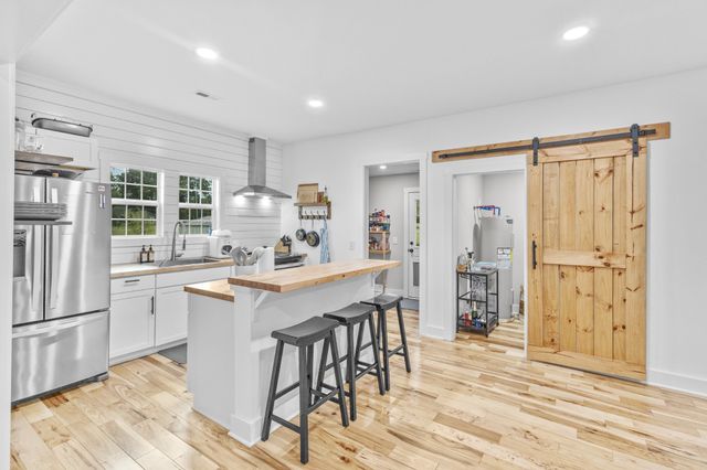 607 Old Columbia Rd, Unionville, TN 37180