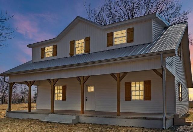 607 Old Columbia Rd, Unionville, TN 37180