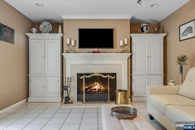 40 Catherine Court, Cedar Grove, NJ 07009