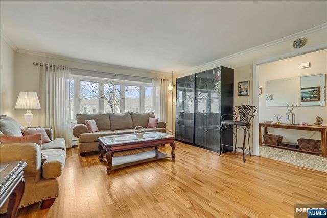 40 Catherine Court, Cedar Grove, NJ 07009