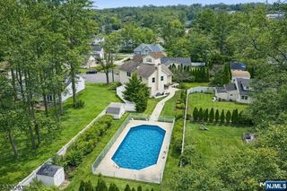 40 Catherine Court, Cedar Grove, NJ 07009