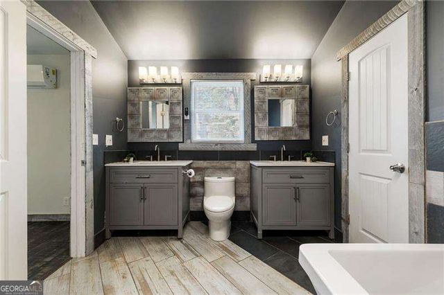 5211 Oakdale Road SE, Smyrna, GA 30082