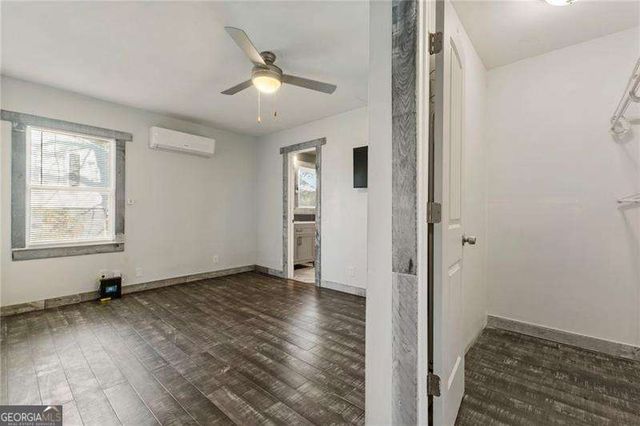 5211 Oakdale Road SE, Smyrna, GA 30082