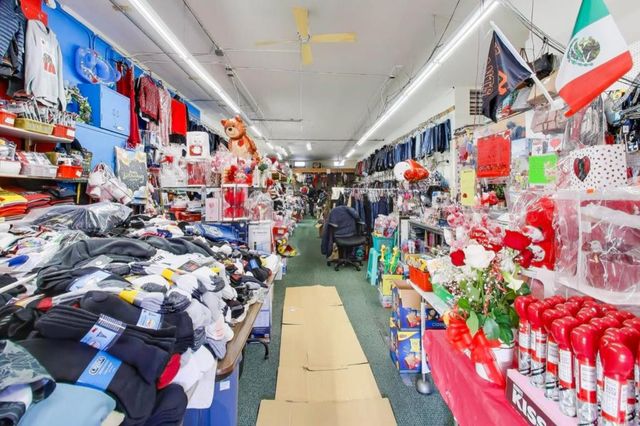 45924594 Mission Street, San Francisco, CA 94112