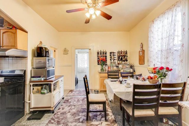 45924594 Mission Street, San Francisco, CA 94112